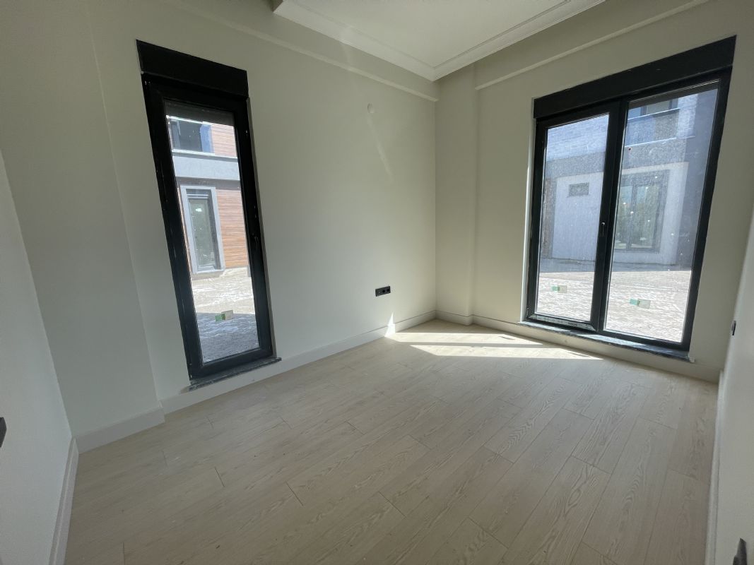 DÜZCE MERKEZ AKINLARDA 4+1 İKİZ SATILIK LÜX VİLLALAR