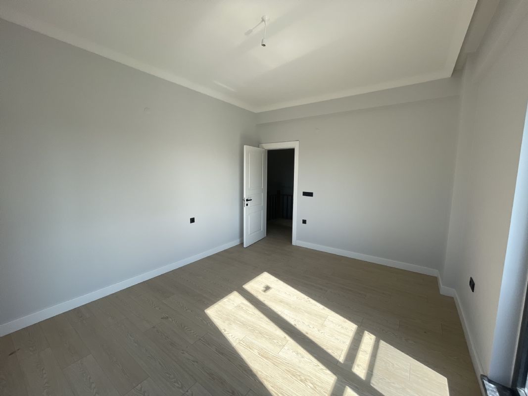 DÜZCE KUYUMCUHACIAİLDE SATILIK OTURUMA HAZIR 4+1 LÜX VİLLALAR