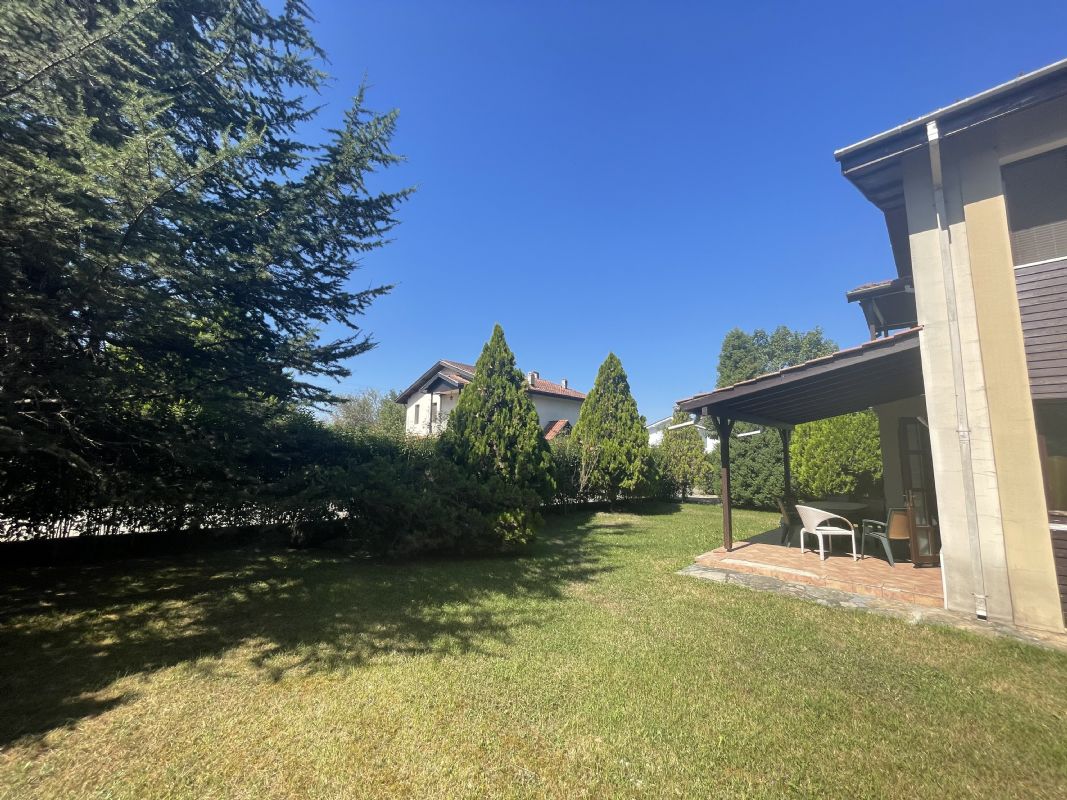 DÜZCE MERKEZ GÜMÜŞPINARDA SATILIK MÜSTAKİL 3+1 VİLLA