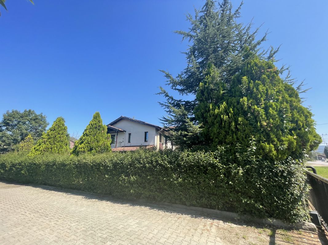 DÜZCE MERKEZ GÜMÜŞPINARDA SATILIK MÜSTAKİL 3+1 VİLLA