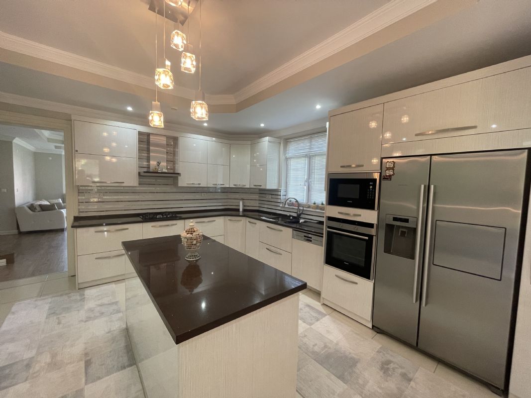 DÜZCE MERKEZ ?AYDPINPINAR KÖYÜNDE  SATILIK 5+2 350 M2 SATILIK V