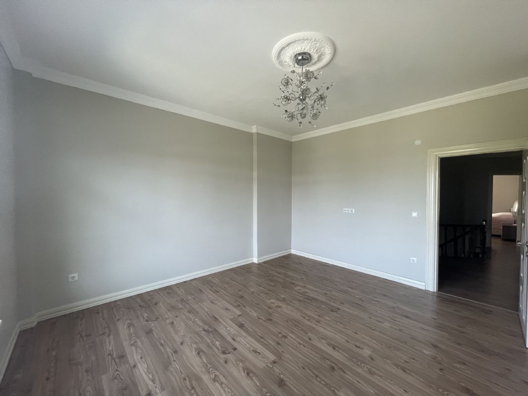 DÜZCE MERKEZ ?AYDPINPINAR KÖYÜNDE  SATILIK 5+2 350 M2 SATILIK V