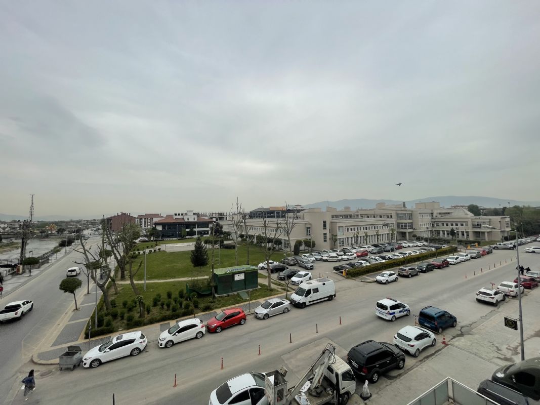 DÜZCEM MERKEZ VALİLİK YANINDA KOMPLE SATILIK BİNA