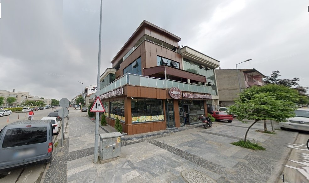 DÜZCEM MERKEZ VALİLİK YANINDA KOMPLE SATILIK BİNA