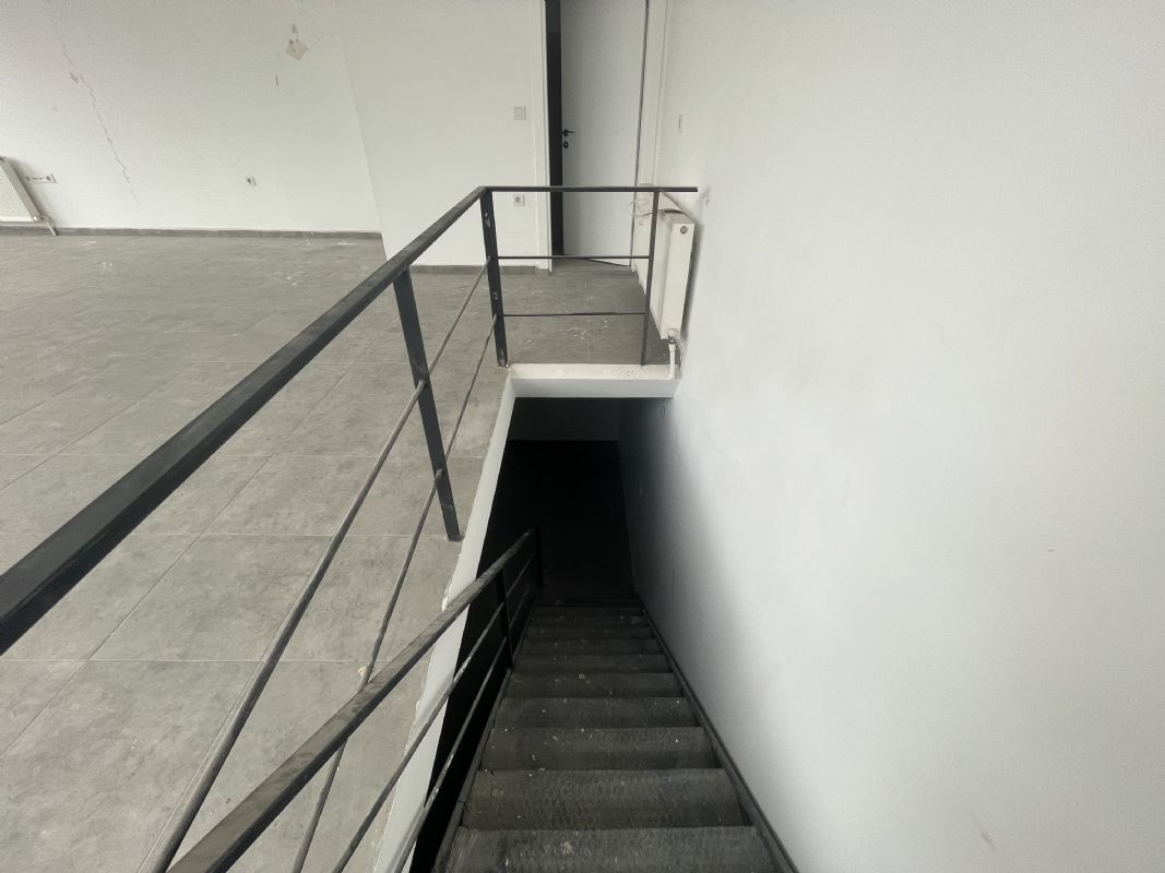 DÜZCE MERKEZ ŞEREFİYE DE ANA CADDE YAN CEPHE SATILIK DÜKKAN