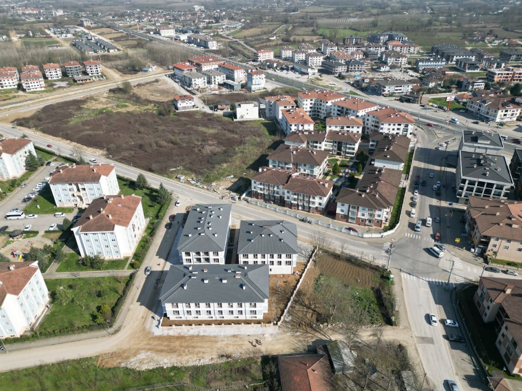 DÜZCE MERKEZ KOÇYAZI MAH CAD ÜSTÜNDE SATILIK DÜKKAN MAĞAZA