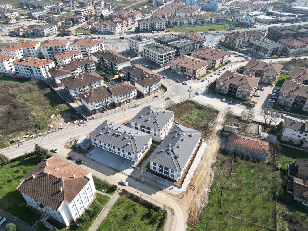 DÜZCE MERKEZ KOÇYAZI MAH CAD ÜSTÜNDE SATILIK DÜKKAN MAĞAZA