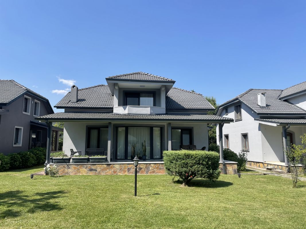 DÜZCE GÜMÜŞPINAR MAH SATILIK 4+2 SİTE İÇİNDE SATILIK VİLLA