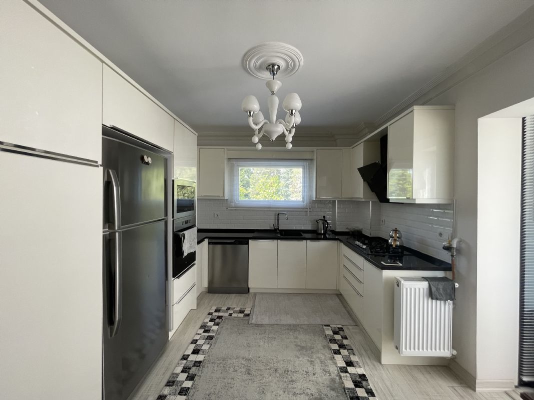 DÜZCE GÜMÜŞPINAR MAH SATILIK 4+2 SİTE İÇİNDE SATILIK VİLLA