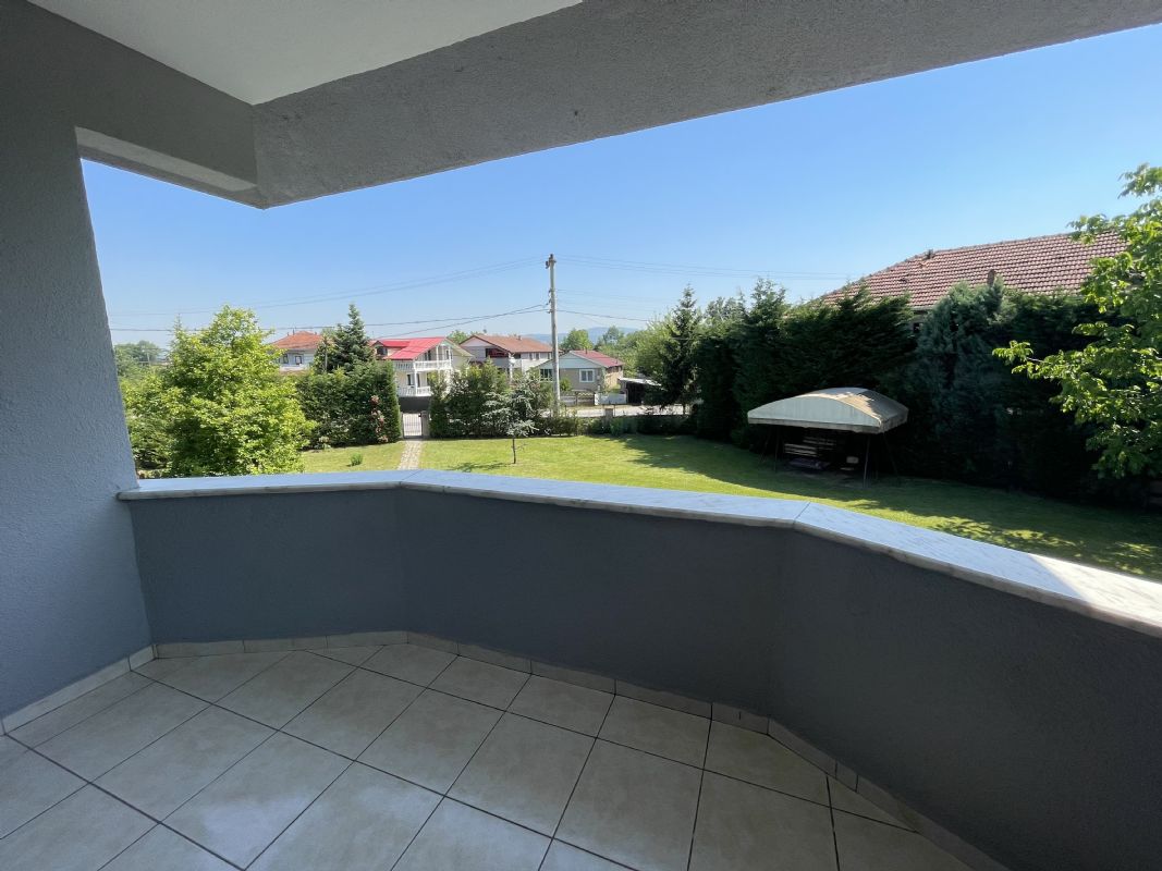 DÜZCE GÜMÜŞPINAR MAH SATILIK 4+2 SİTE İÇİNDE SATILIK VİLLA