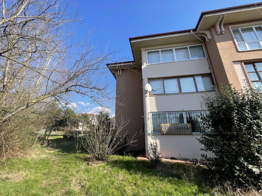 DÜZCE MERKEZ GÜZELBAHÇE MAH SATILIK ARA KAT 3+1 DAİRE
