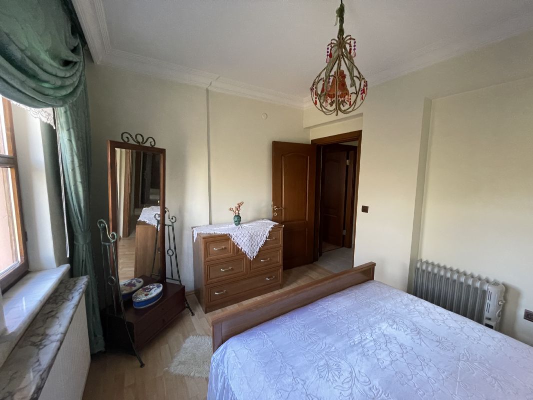 DÜZCE MERKEZ GÜZELBAHÇE MAH SATILIK ARA KAT 3+1 DAİRE