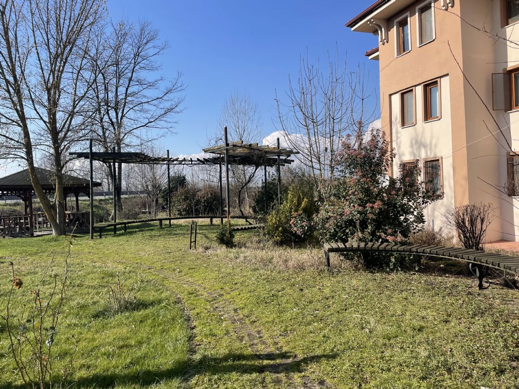 DÜZCE MERKEZ GÜZELBAHÇE MAH SATILIK ARA KAT 3+1 DAİRE