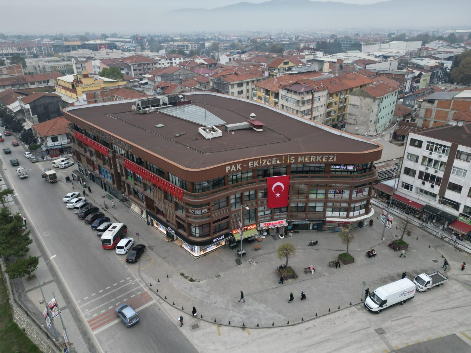 DÜZCE MERKEZ PAK EKİZCELİ İŞ MERKEZİNDE SATILIK KÖŞE OFİS & BÜRO