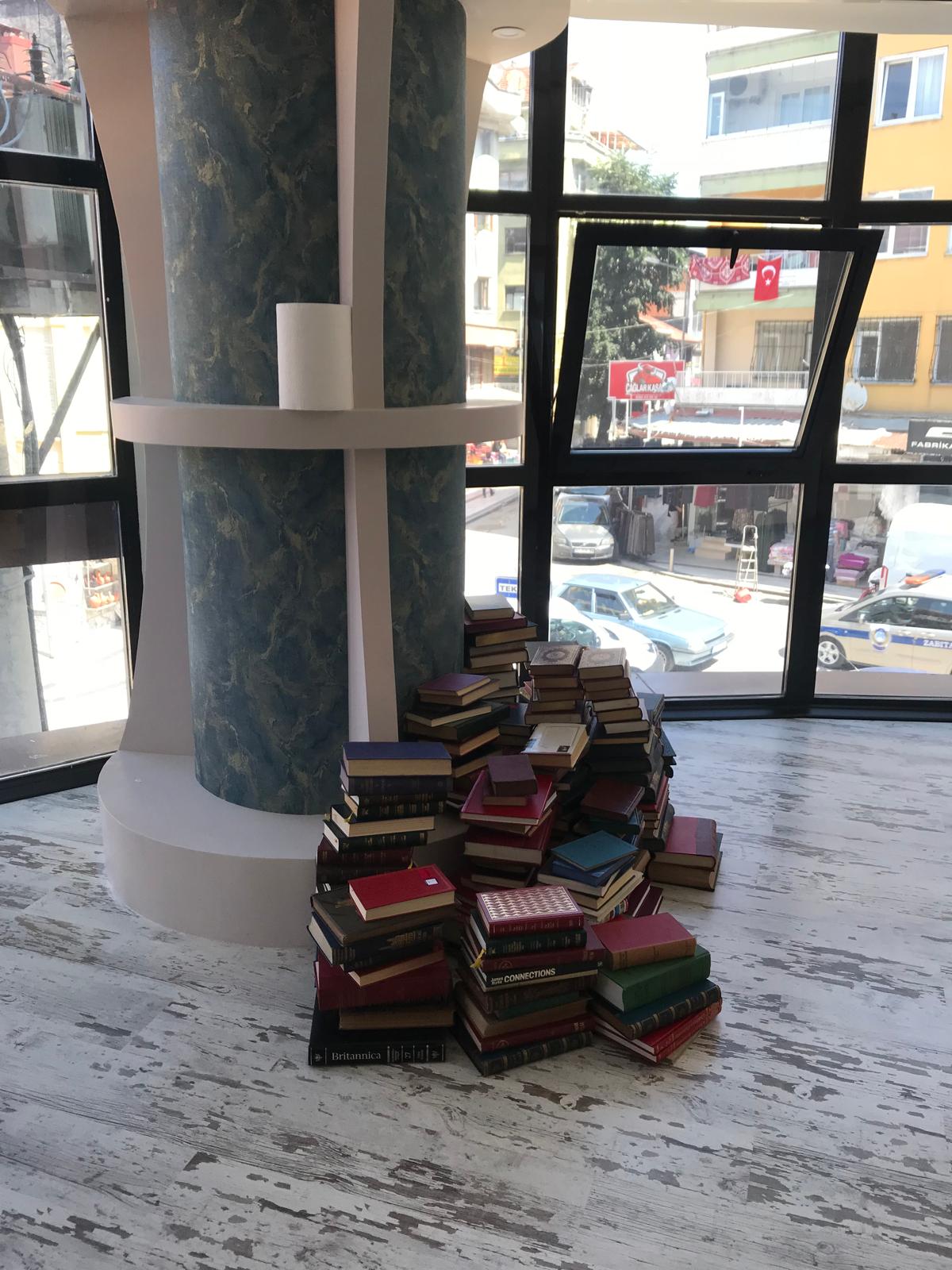 DÜZCE MERKEZ PAK EKİZCELİ İŞ MERKEZİNDE SATILIK KÖŞE OFİS & BÜRO