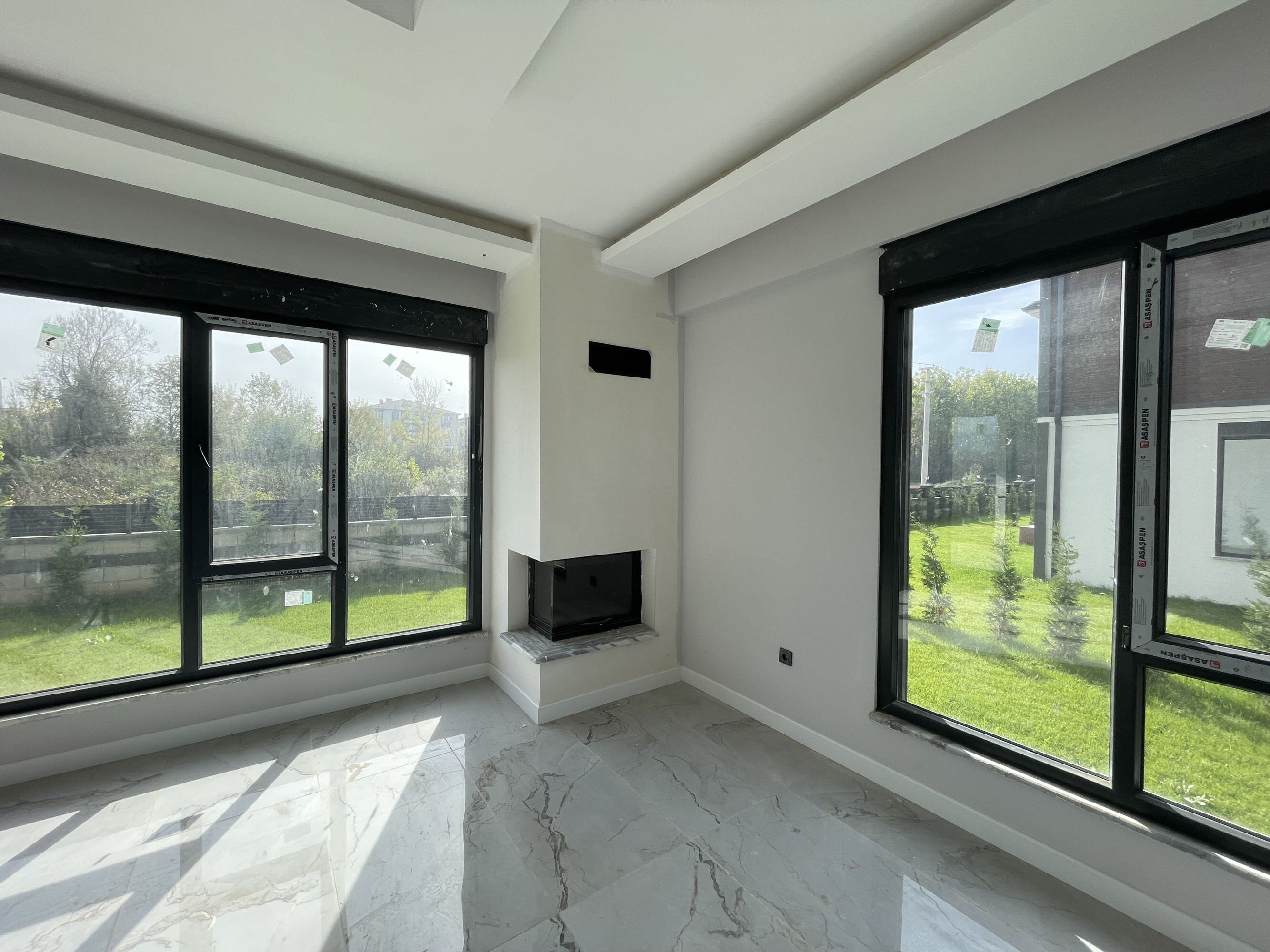 DÜZCE MERKEZ YAHYALAR MAH SATILIK TEKİL 4+1 VİLLA