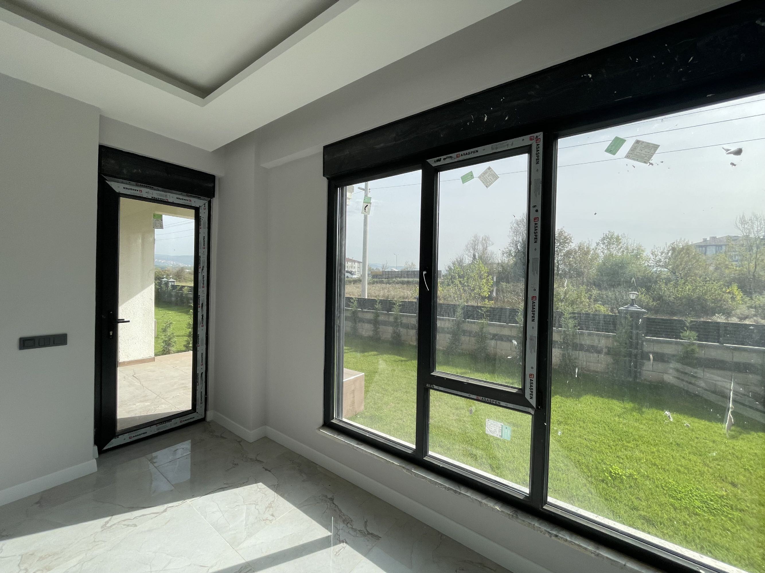 DÜZCE MERKEZ YAHYALAR MAH SATILIK TEKİL 4+1 VİLLA