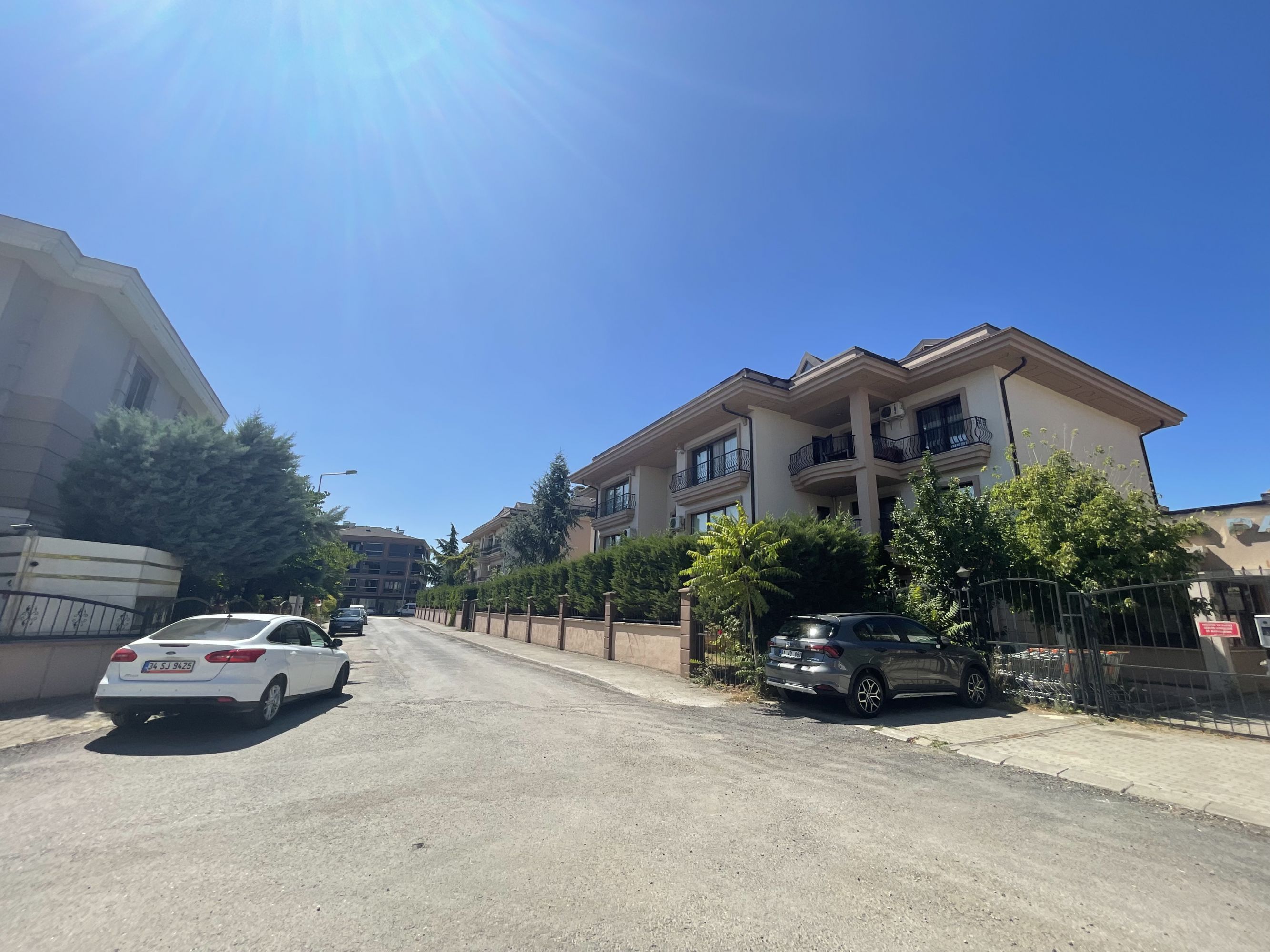 DÜZCE KÜLTÜR PARK SİTESİNDE ÖNÜ AÇIK SATILIK DUBLEX DAİRE