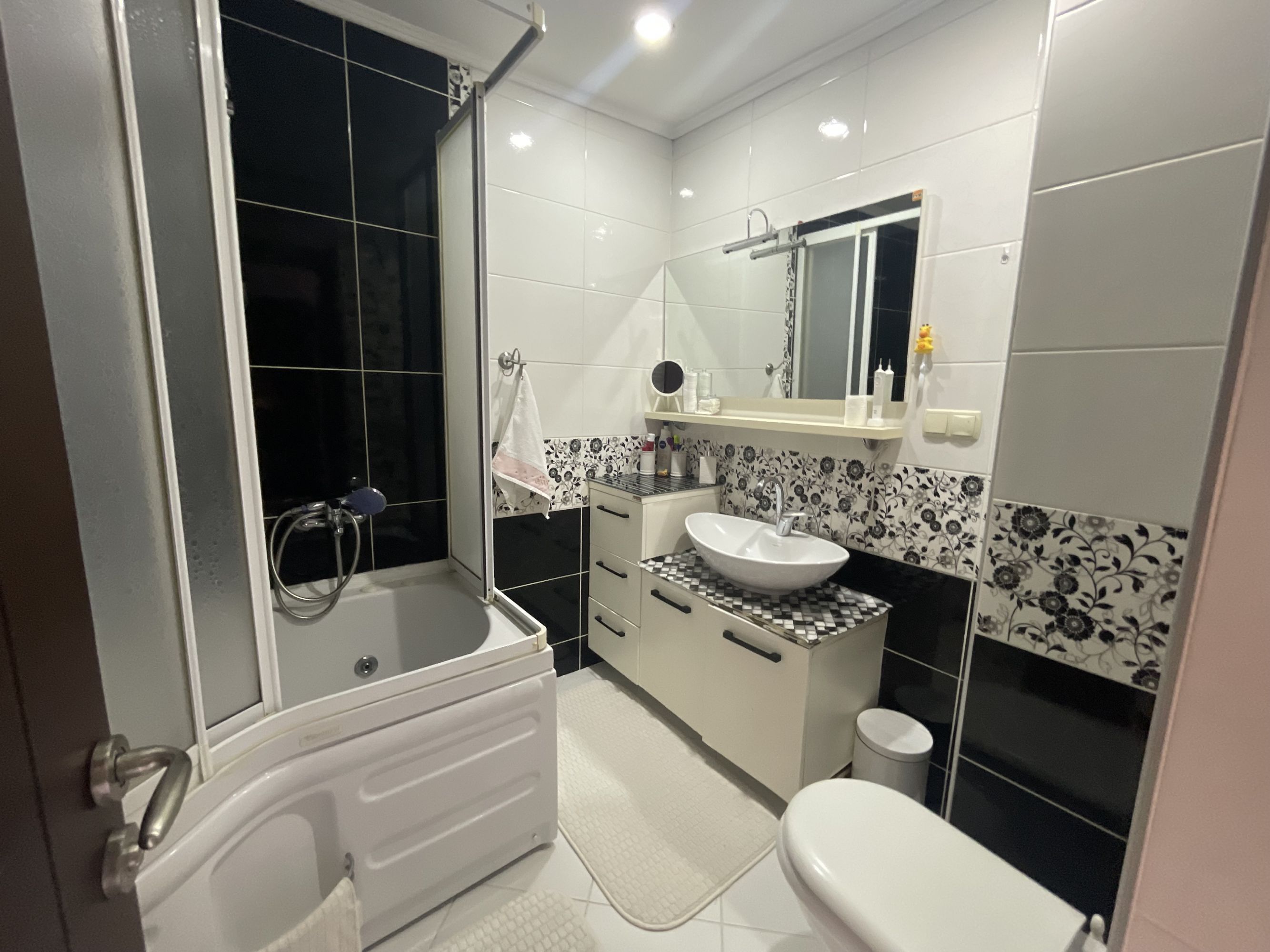 DÜZCE KÜLTÜR PARK SİTESİNDE ÖNÜ AÇIK SATILIK DUBLEX DAİRE