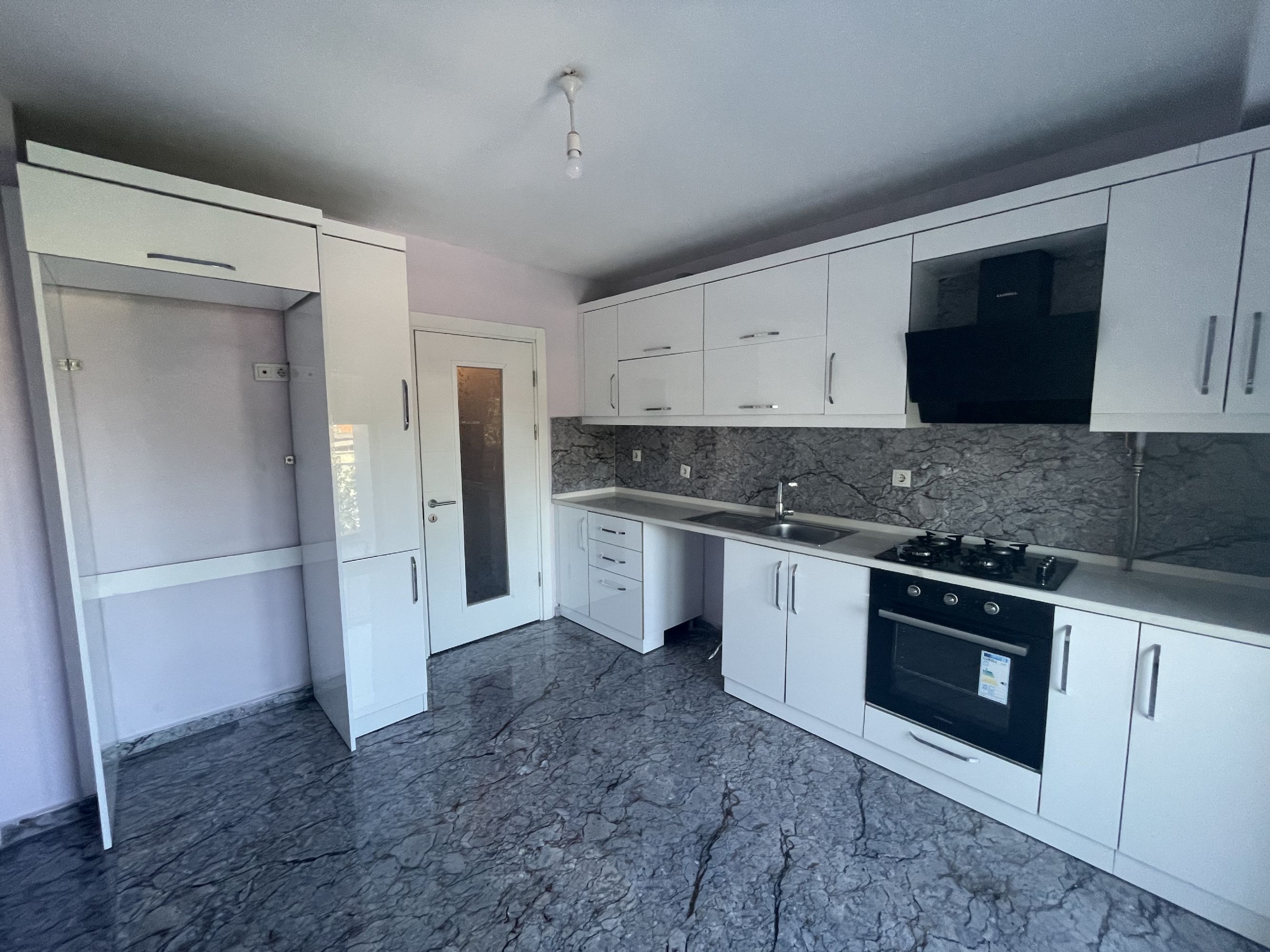 DÜZCE MERKEZ UZUNMUSTAFA MAH SATILIK EN ÜST KAT DAİRE