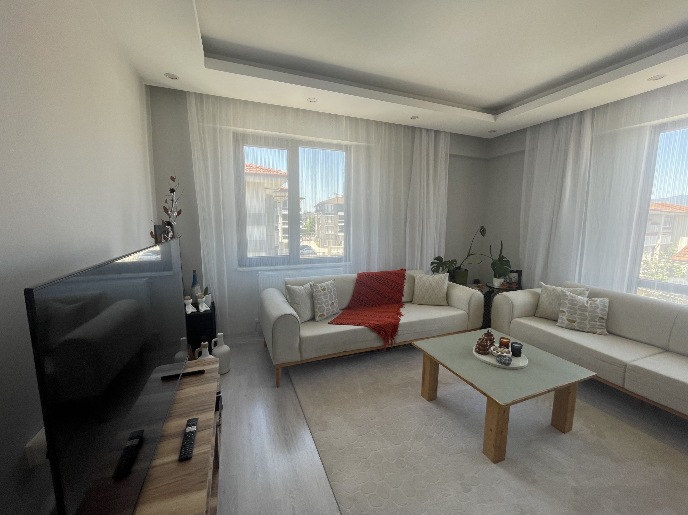 DÜZCE MERKEZ HAMİDİYE MAH EN ÜST KAT KÖŞE 2+1 SATILIK DAİRE