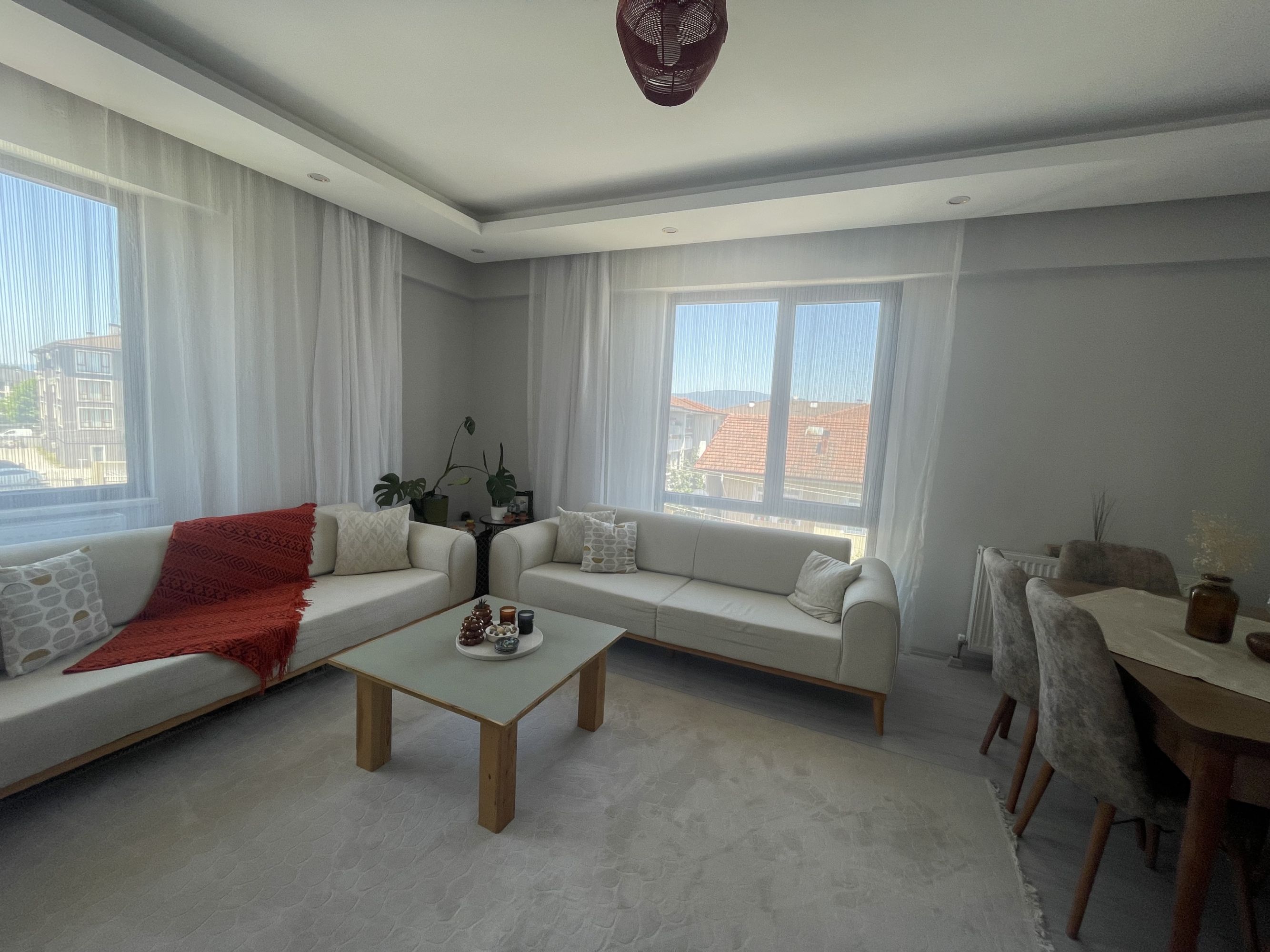 DÜZCE MERKEZ HAMİDİYE MAH EN ÜST KAT KÖŞE 2+1 SATILIK DAİRE