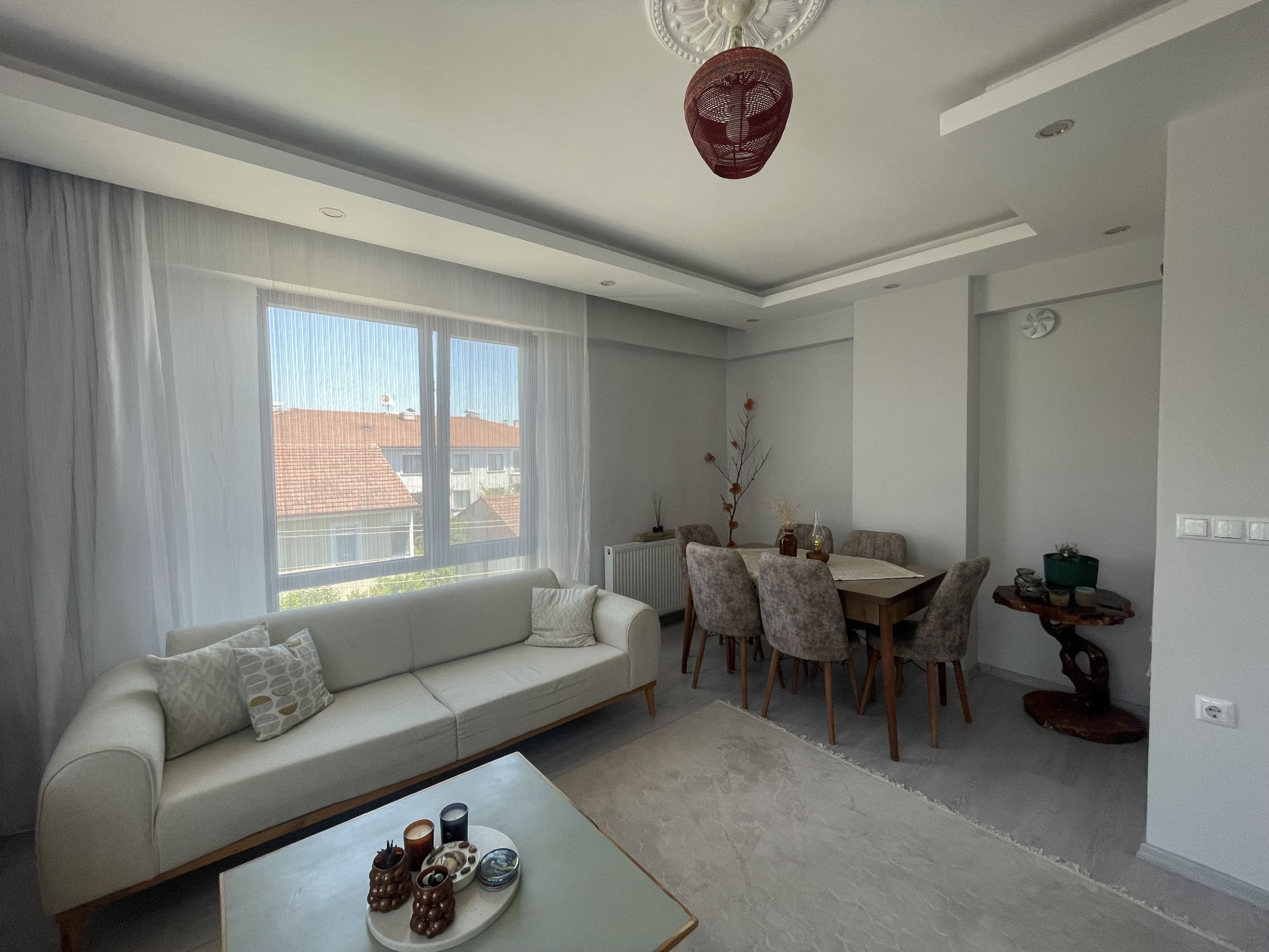 DÜZCE MERKEZ HAMİDİYE MAH EN ÜST KAT KÖŞE 2+1 SATILIK DAİRE