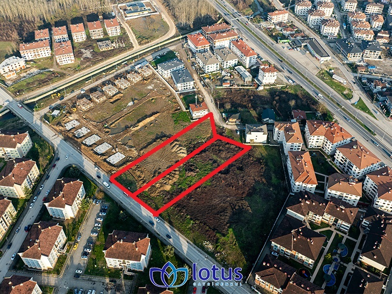 DÜZCE MERKEZ KOÇYAZIDA CADDE ÜZERİNDE İMARLI SATILIK ARSA