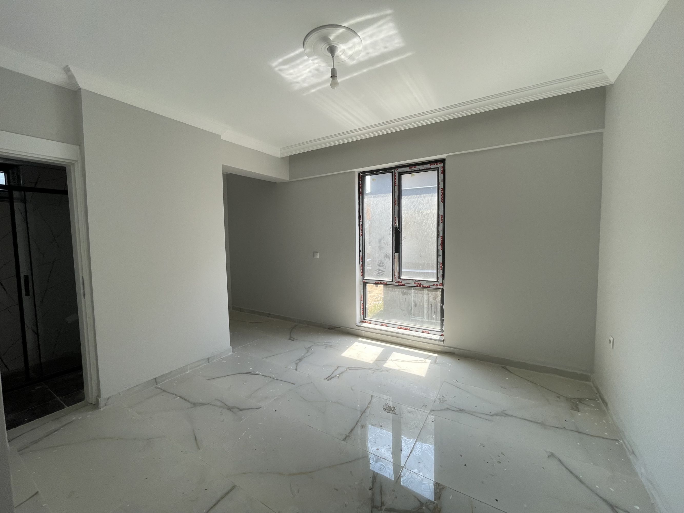 DÜZCE MERKEZ AZİZİYE MAH SATILIK ARA KAT DAİRE