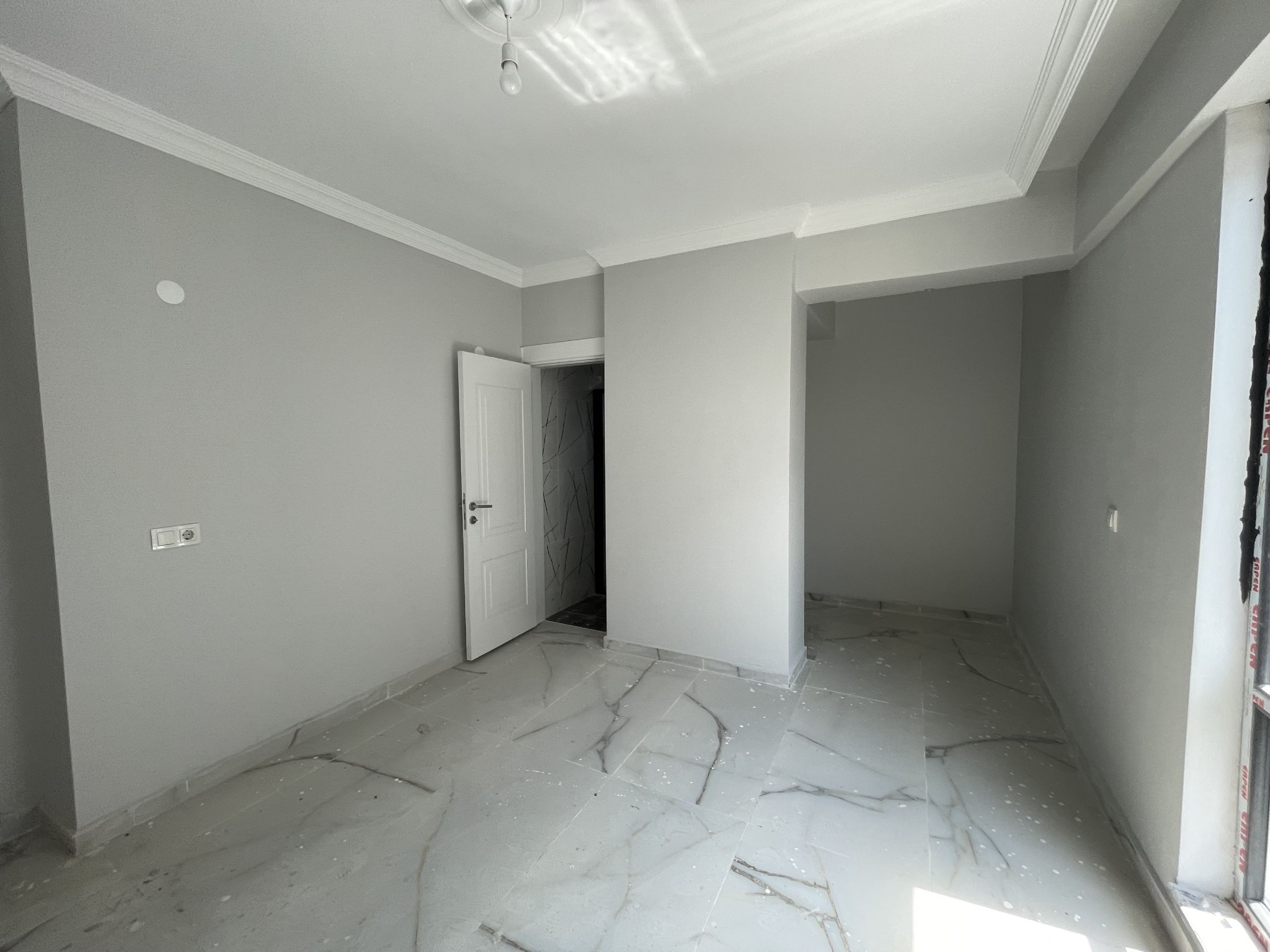 DÜZCE MERKEZ AZİZİYE MAH SATILIK ARA KAT DAİRE