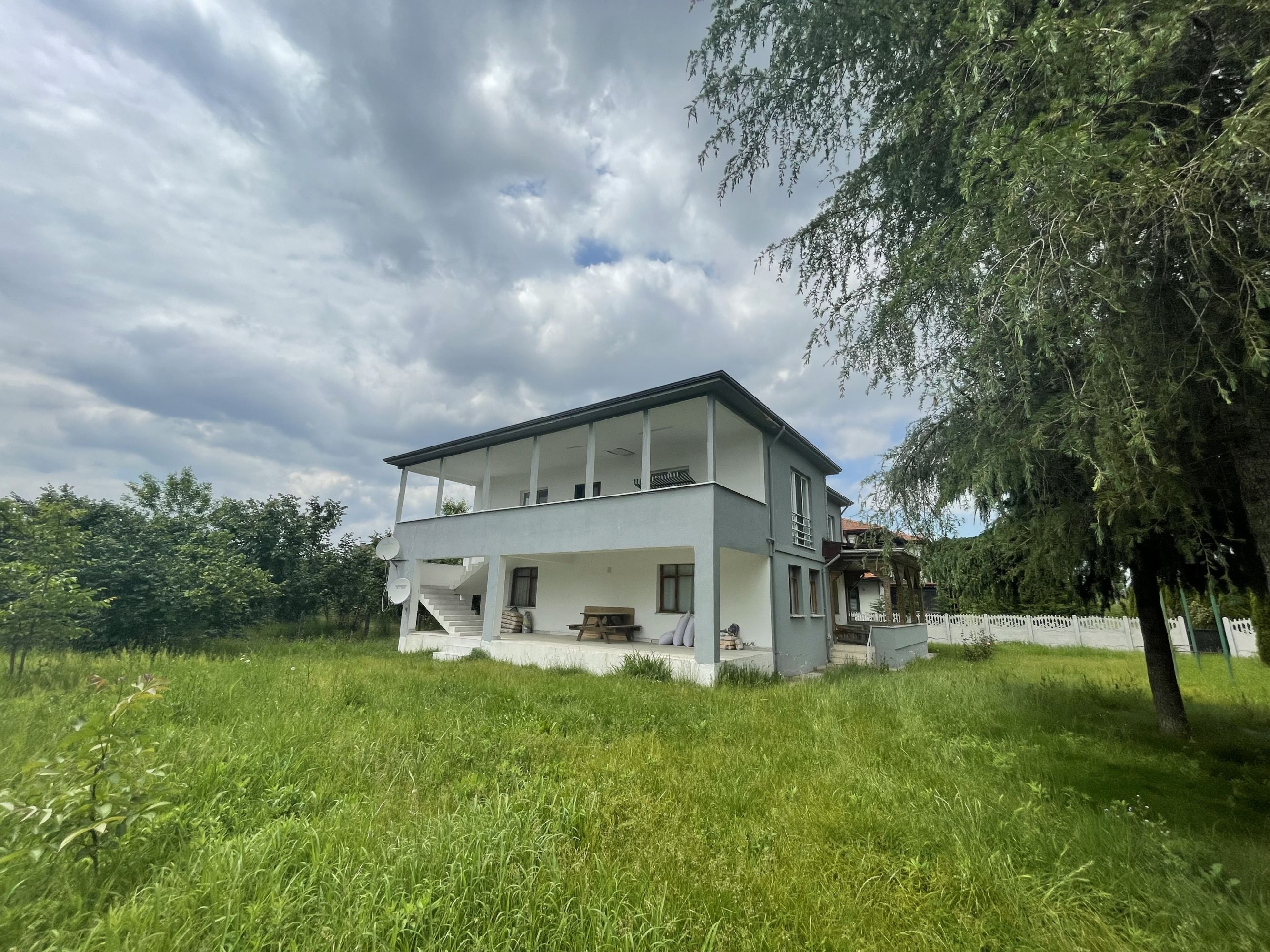 DÜZCE ŞIRALIK MAH SATILIK 875 M2 ARSA İÇİNDE MÜSTAKİL EV