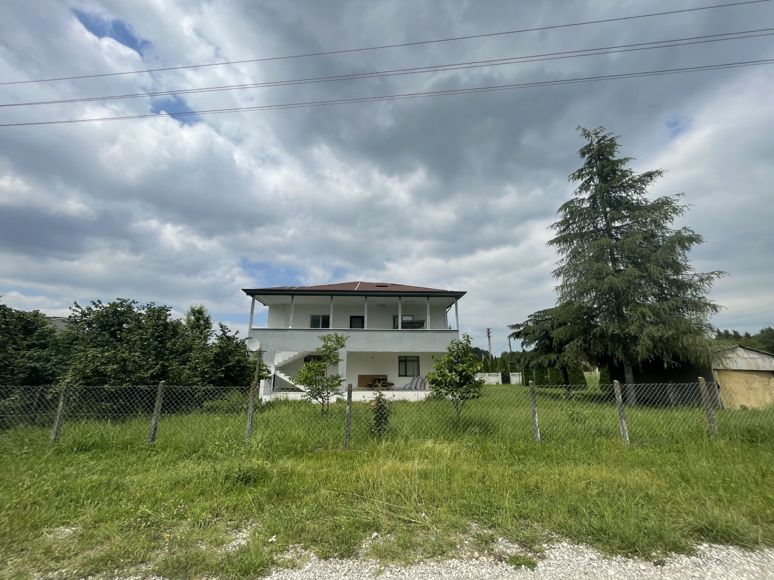 DÜZCE ŞIRALIK MAH SATILIK 875 M2 ARSA İÇİNDE MÜSTAKİL EV