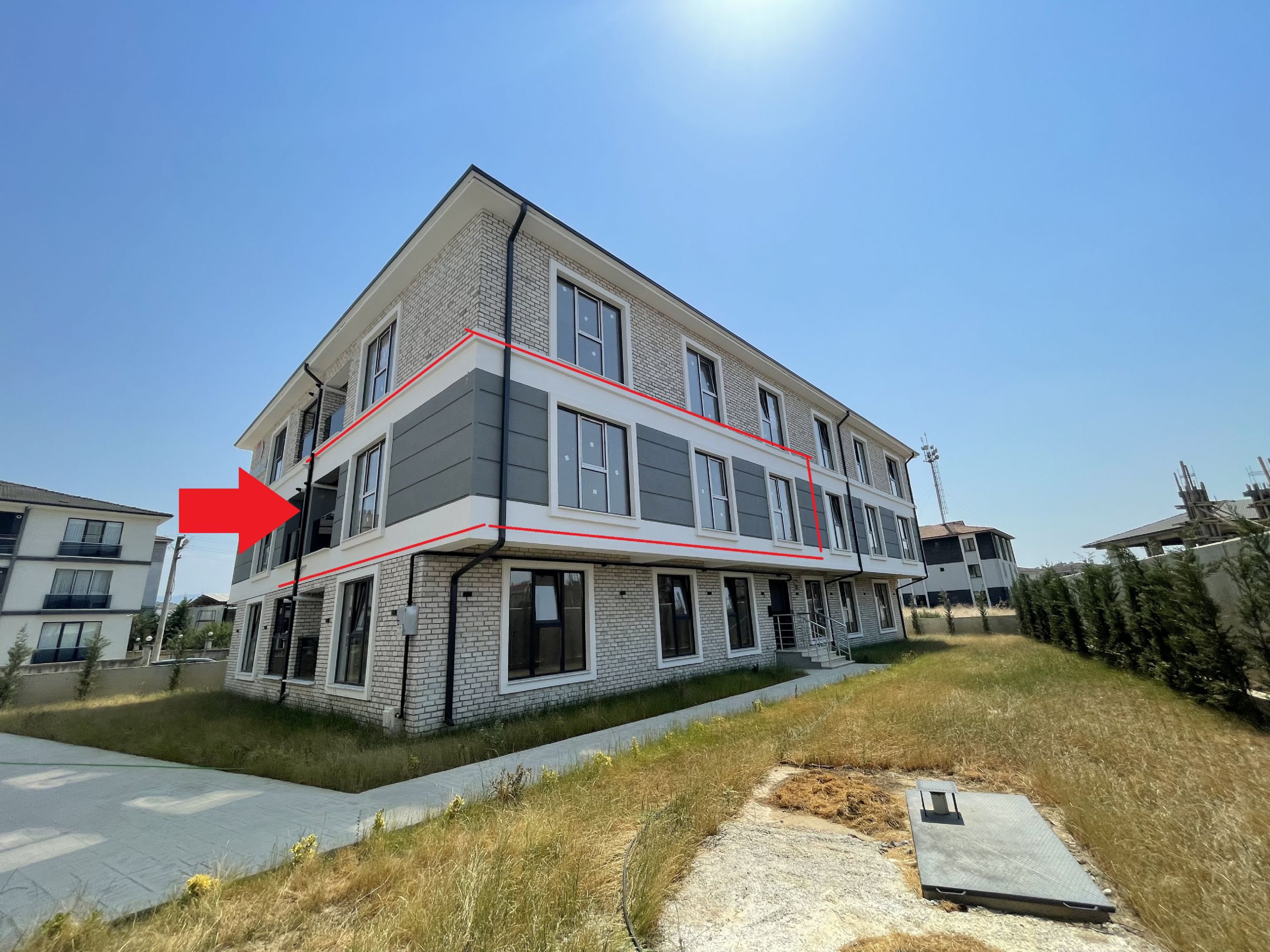 DÜZCE MERKEZ KOÇYAZI MAH SATILIK GENİŞ ARA KAT 2+1 DAİRE