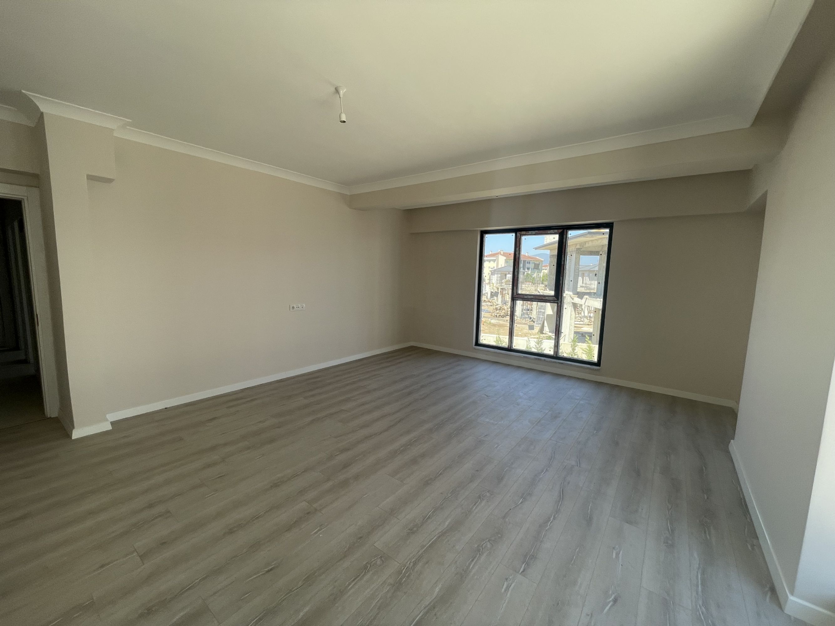 DÜZCE MERKEZ KOÇYAZI MAH SATILIK GENİŞ ARA KAT 2+1 DAİRE