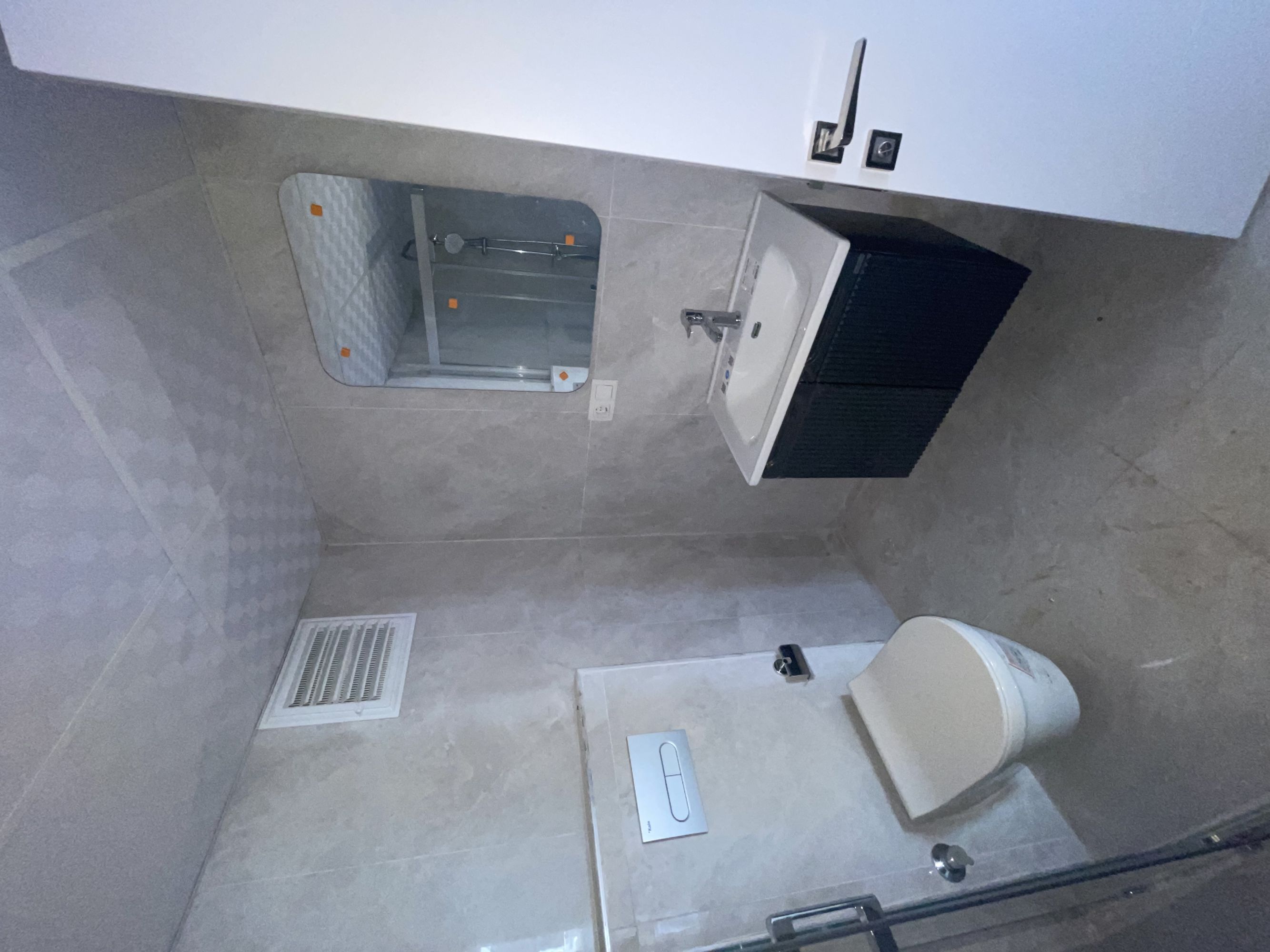 DÜZCE MERKEZ KOÇYAZI MAH SATILIK GENİŞ ARA KAT 2+1 DAİRE