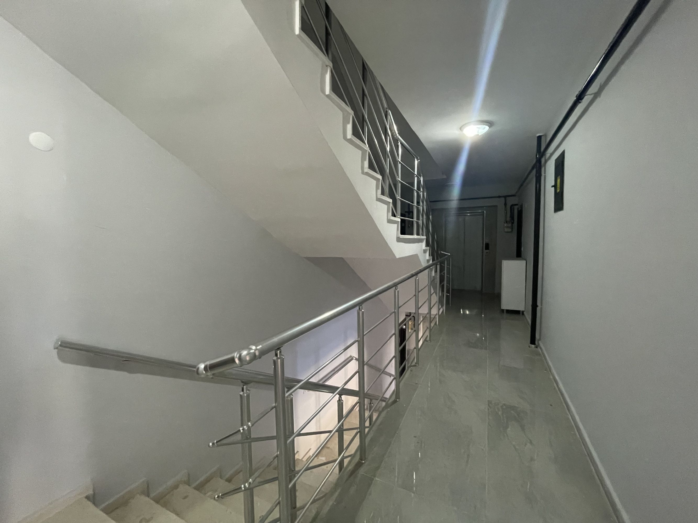 DÜZCE MERKEZ KOÇYAZI MAH SATILIK GENİŞ ARA KAT 2+1 DAİRE