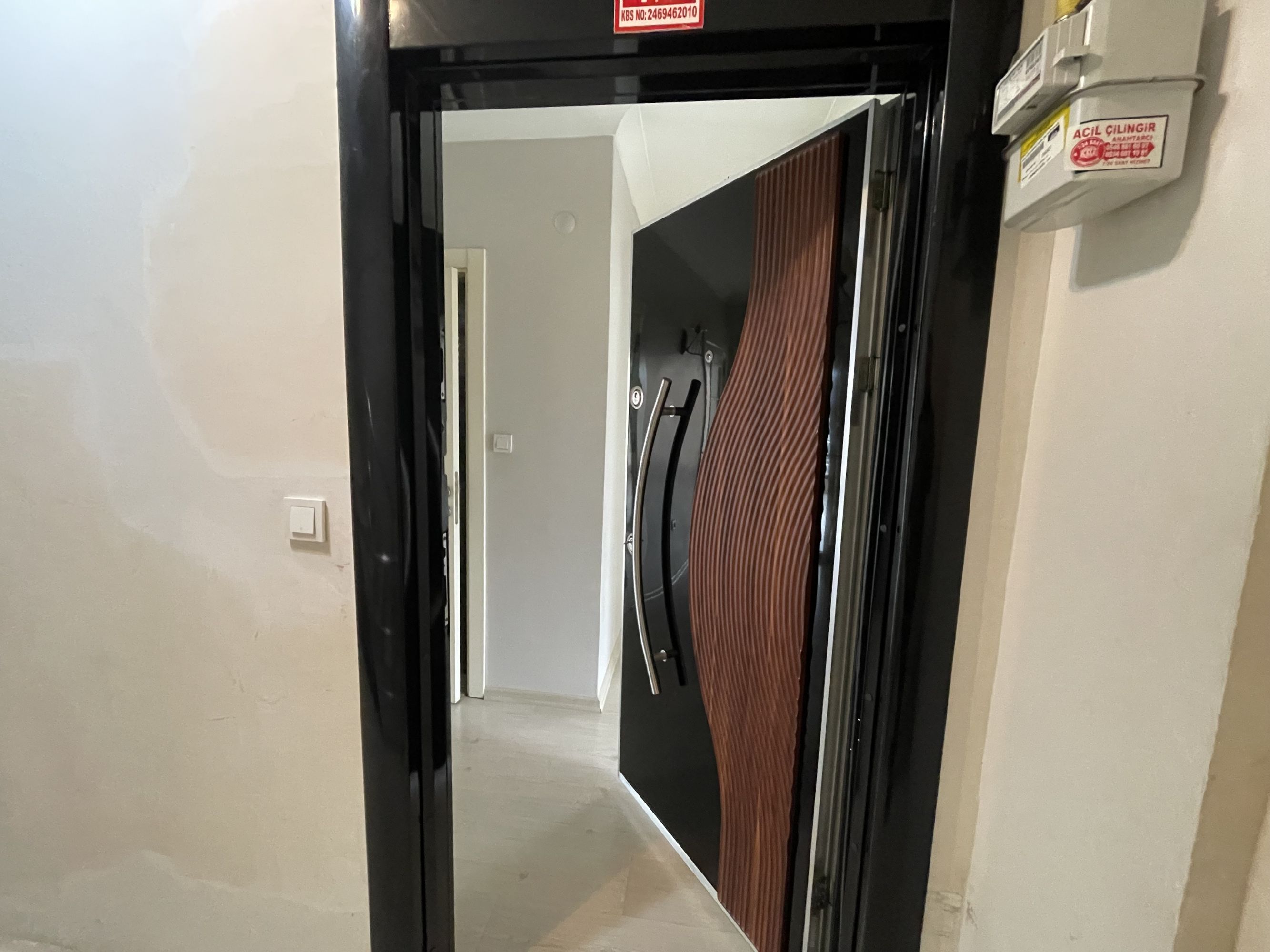 DÜZCE MERKEZ KÜLTÜR MAH ARA KAT SATILIK 2+1 DAİRE