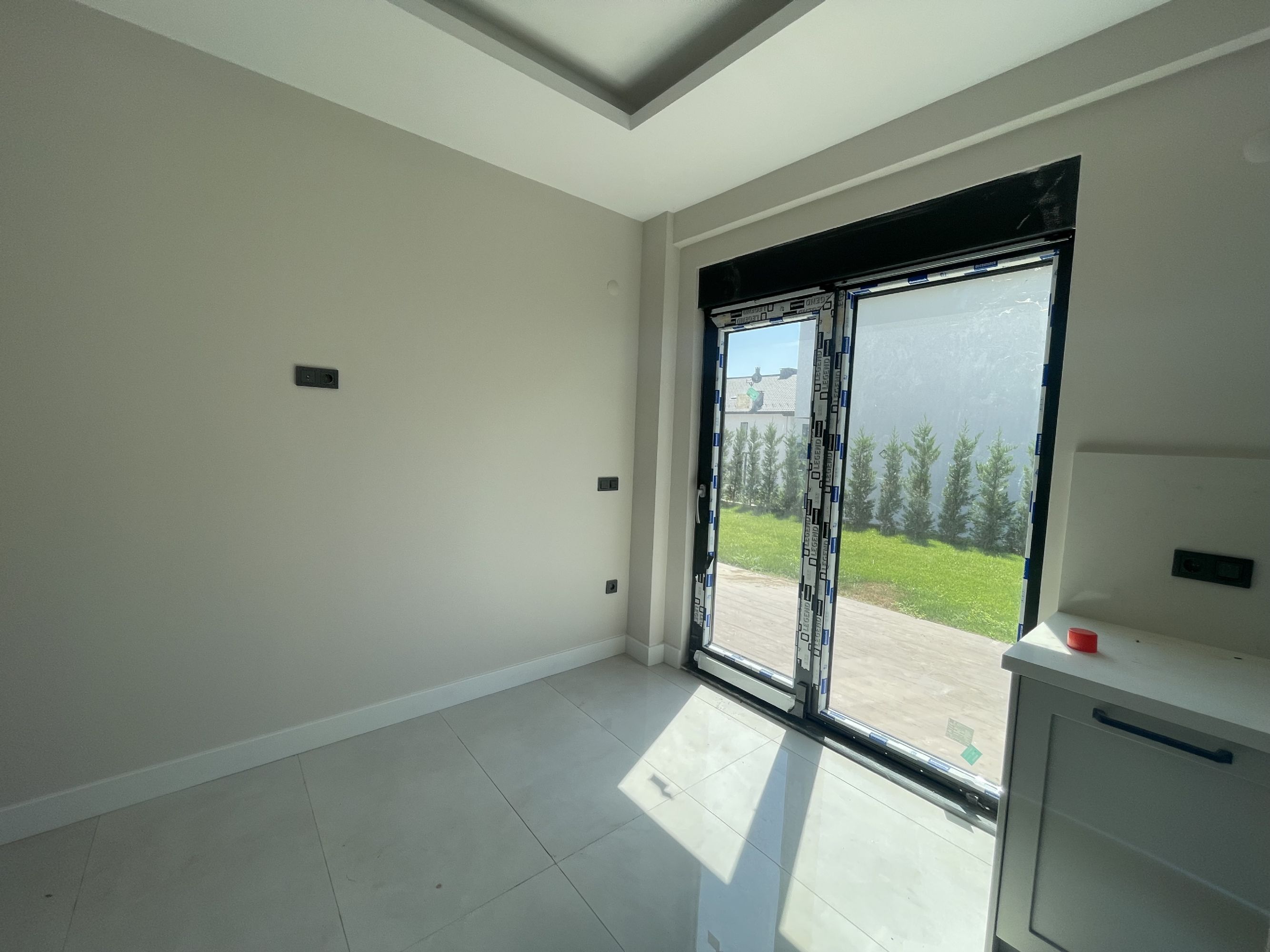 DÜZCE MERKEZ VADİ BAHÇEŞEHİRDE SATILIK TEKİL LÜX VİLLA