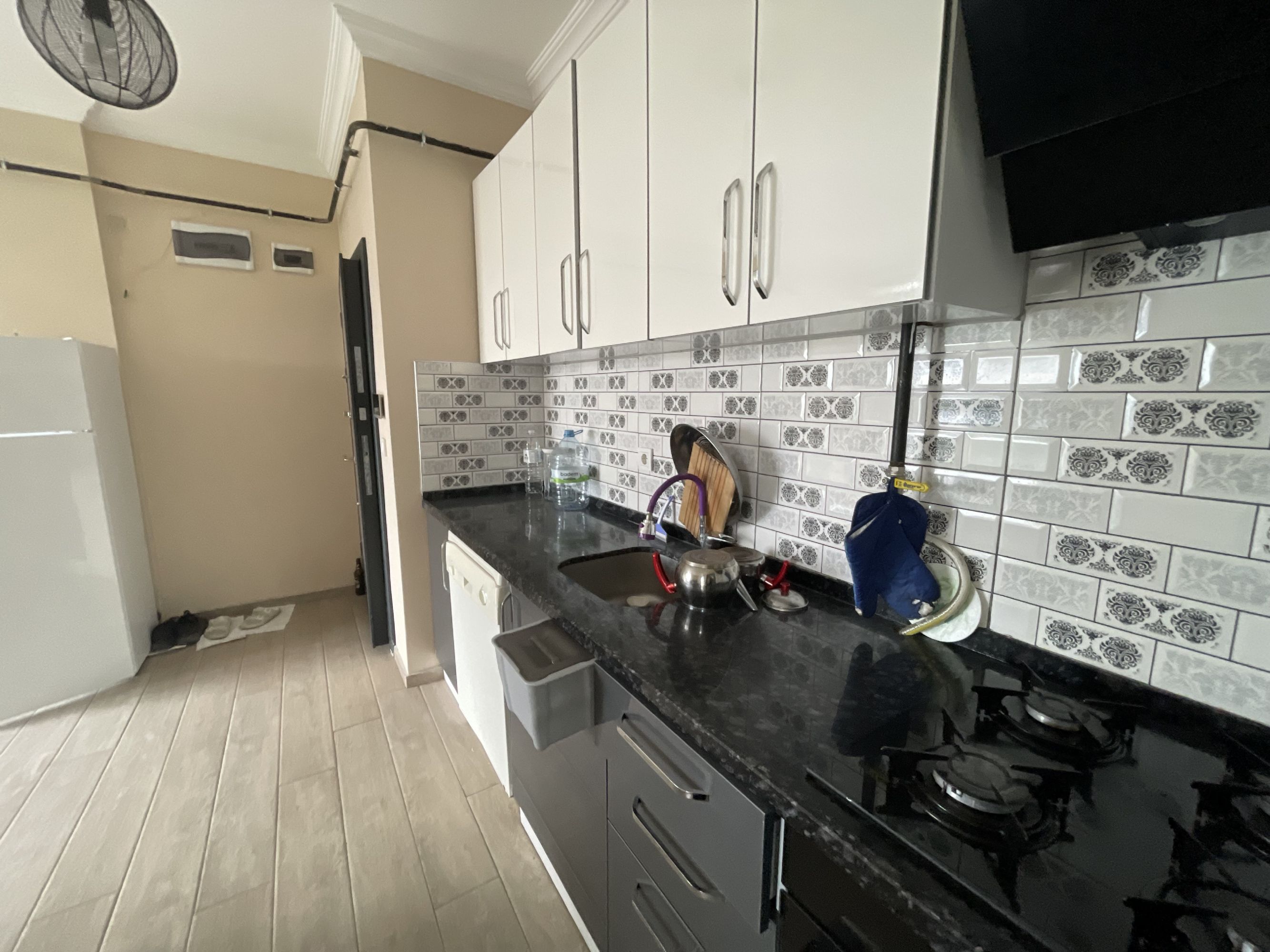 DÜZCE MERKE KONURALP DE ÜNİVERSİTE SAPAĞI GİRİŞİ SATILIK 1+1